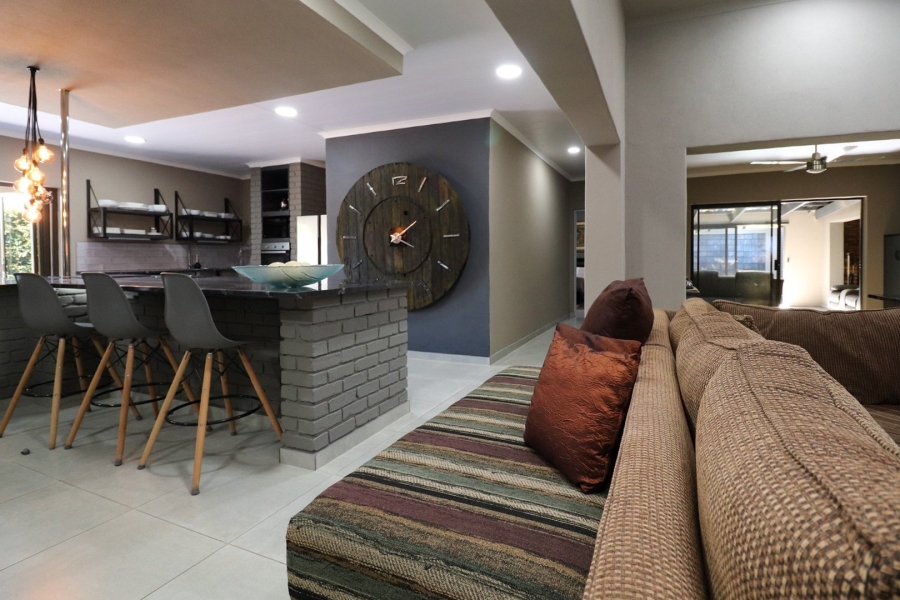 5 Bedroom Property for Sale in Irene Park North West